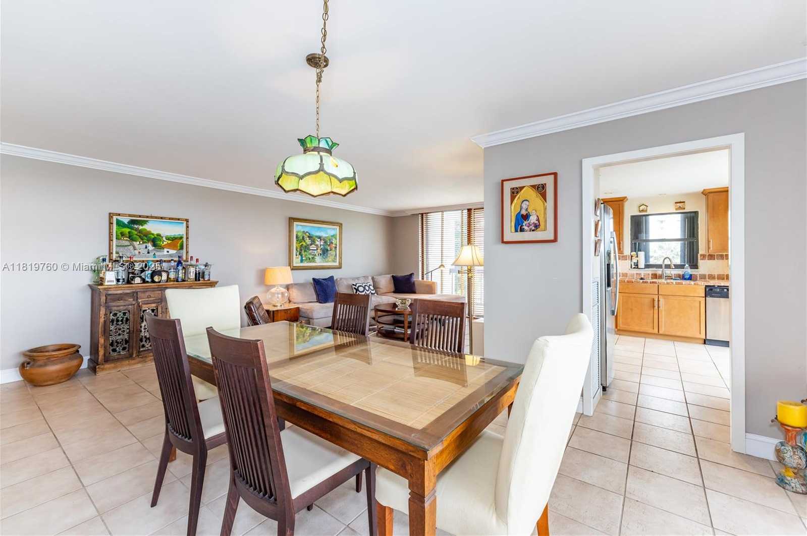Small Image of 2333 BRICKELL AVE #416, Miami Number 9