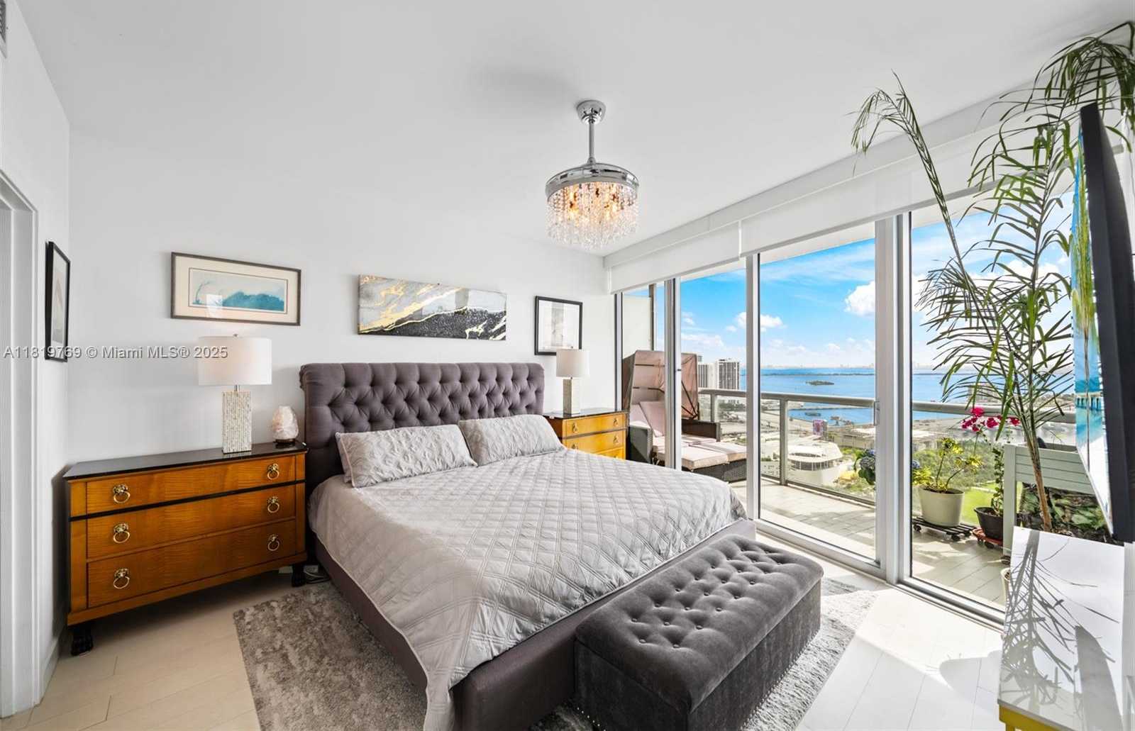 Small Image of 888 BISCAYNE BLVD #2909, Miami Number 12