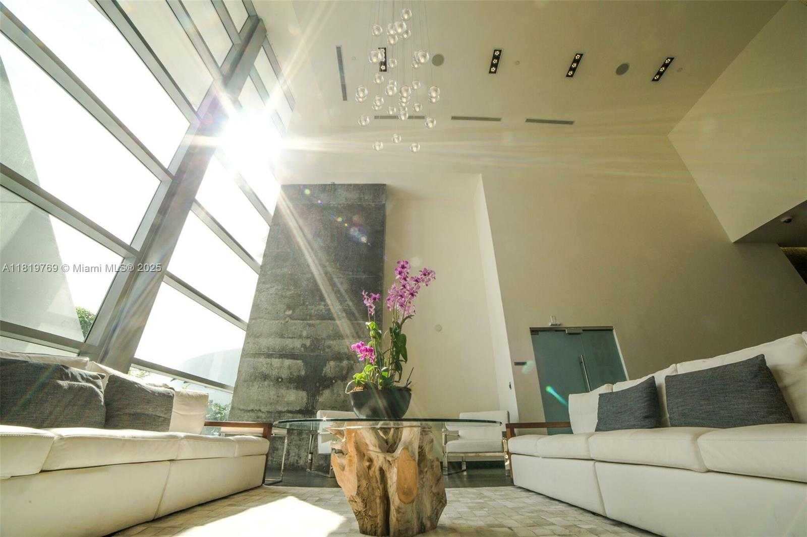 Small Image of 888 BISCAYNE BLVD #2909, Miami Number 29