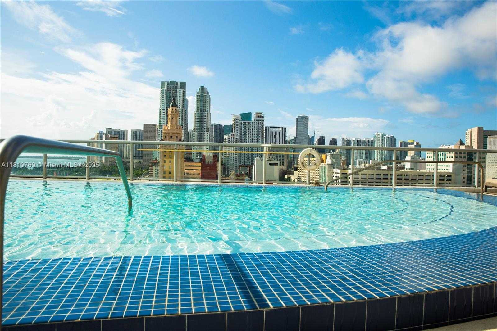 Small Image of 888 BISCAYNE BLVD #2909, Miami Number 37
