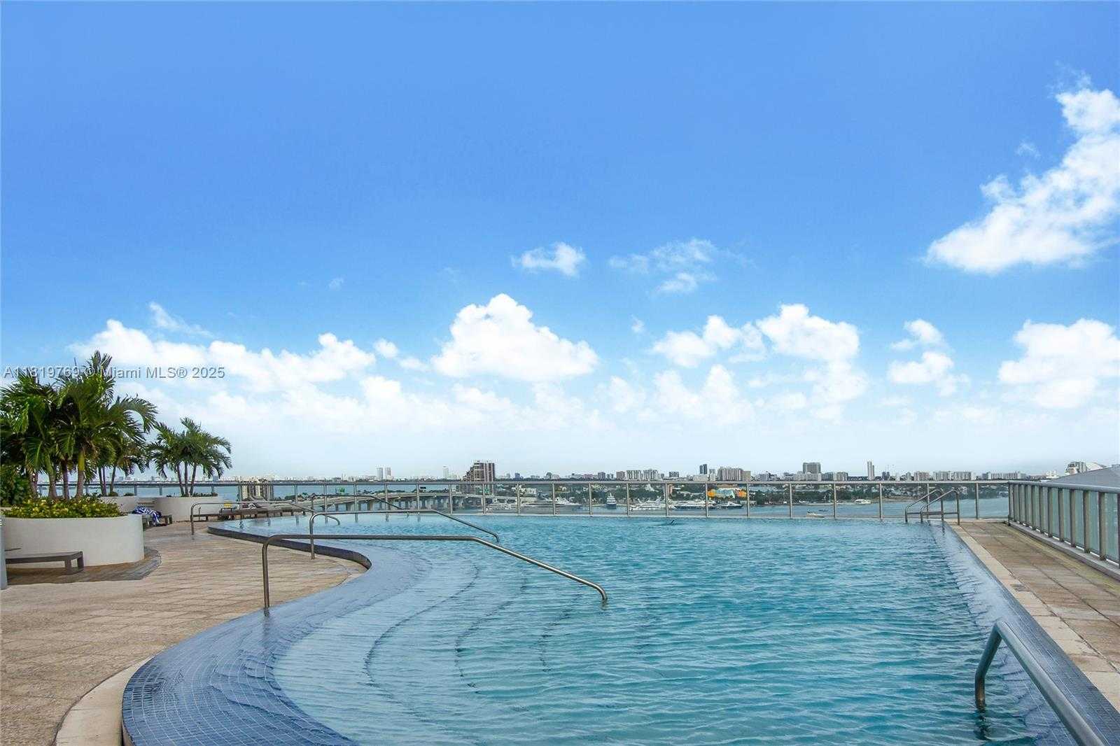 Small Image of 888 BISCAYNE BLVD #2909, Miami Number 38