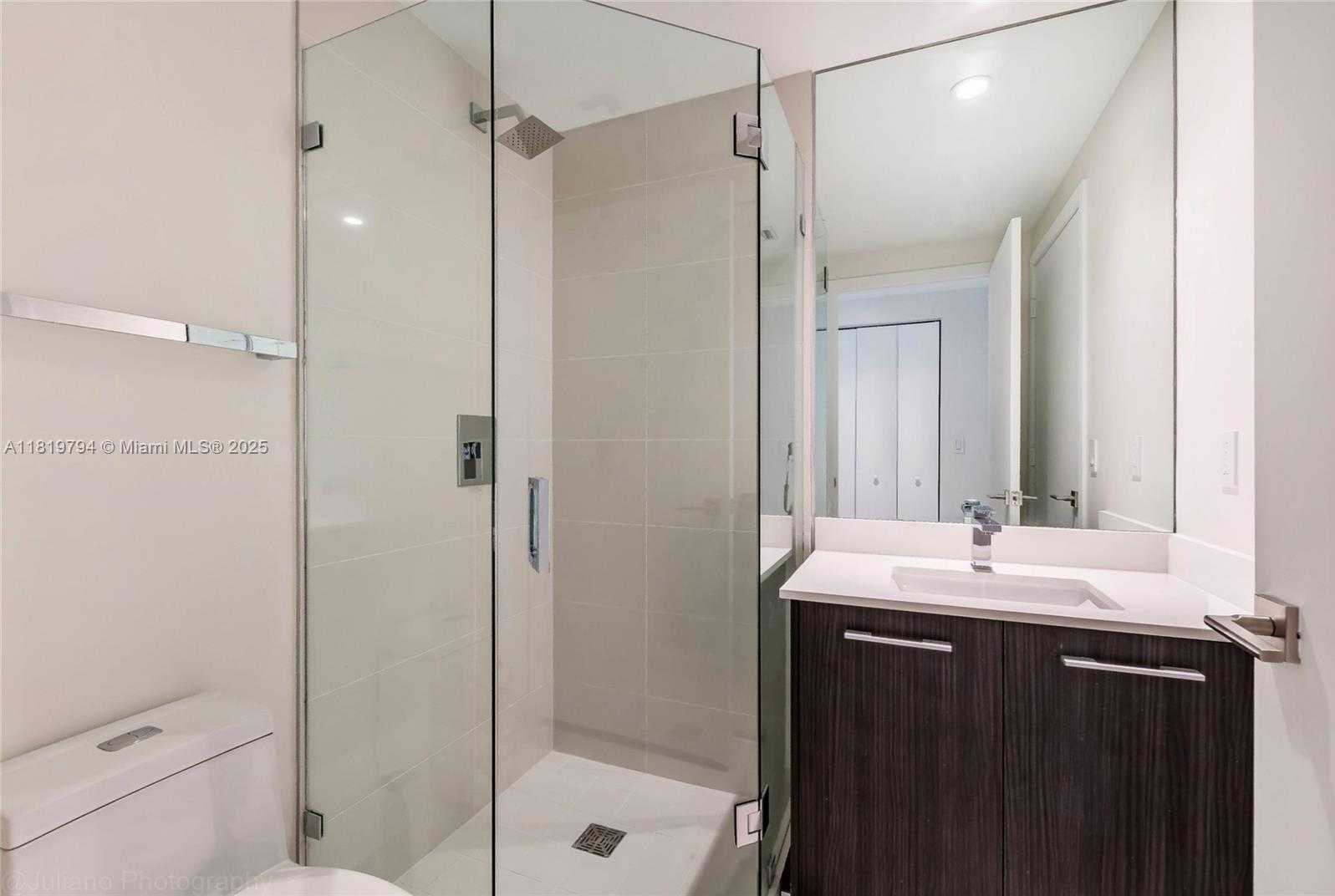 Small Image of 45 SOUTH WEST 9TH ST #1606, Miami Number 10