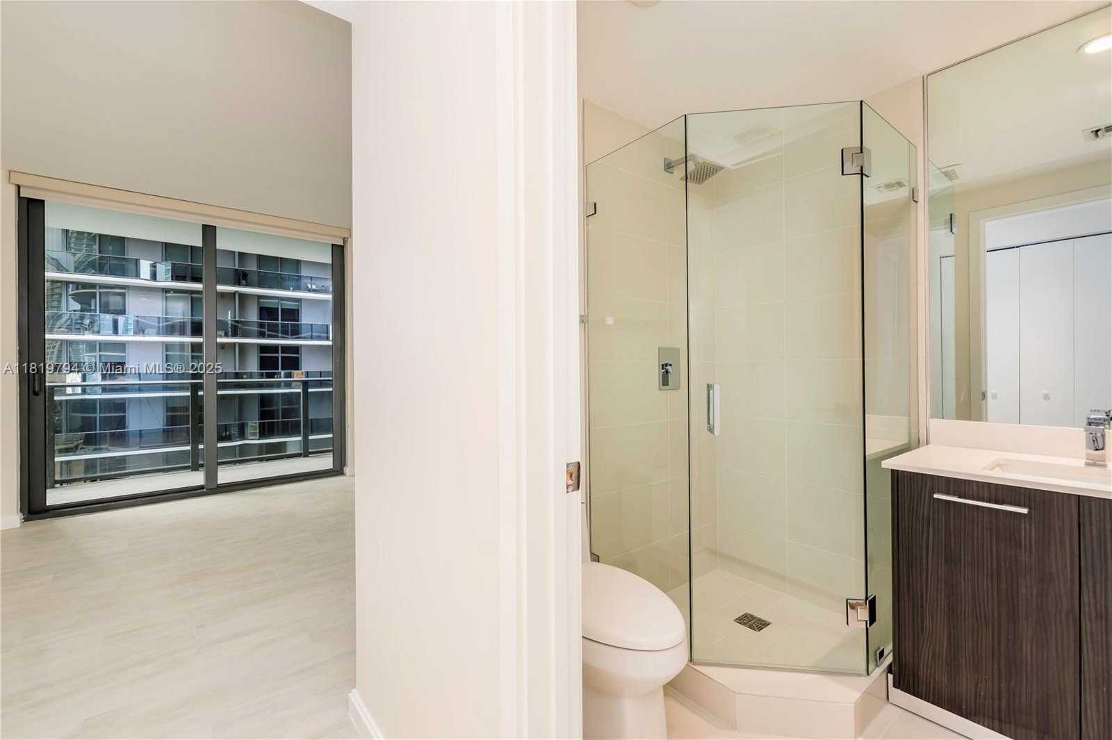 Small Image of 45 SOUTH WEST 9TH ST #1606, Miami Number 12