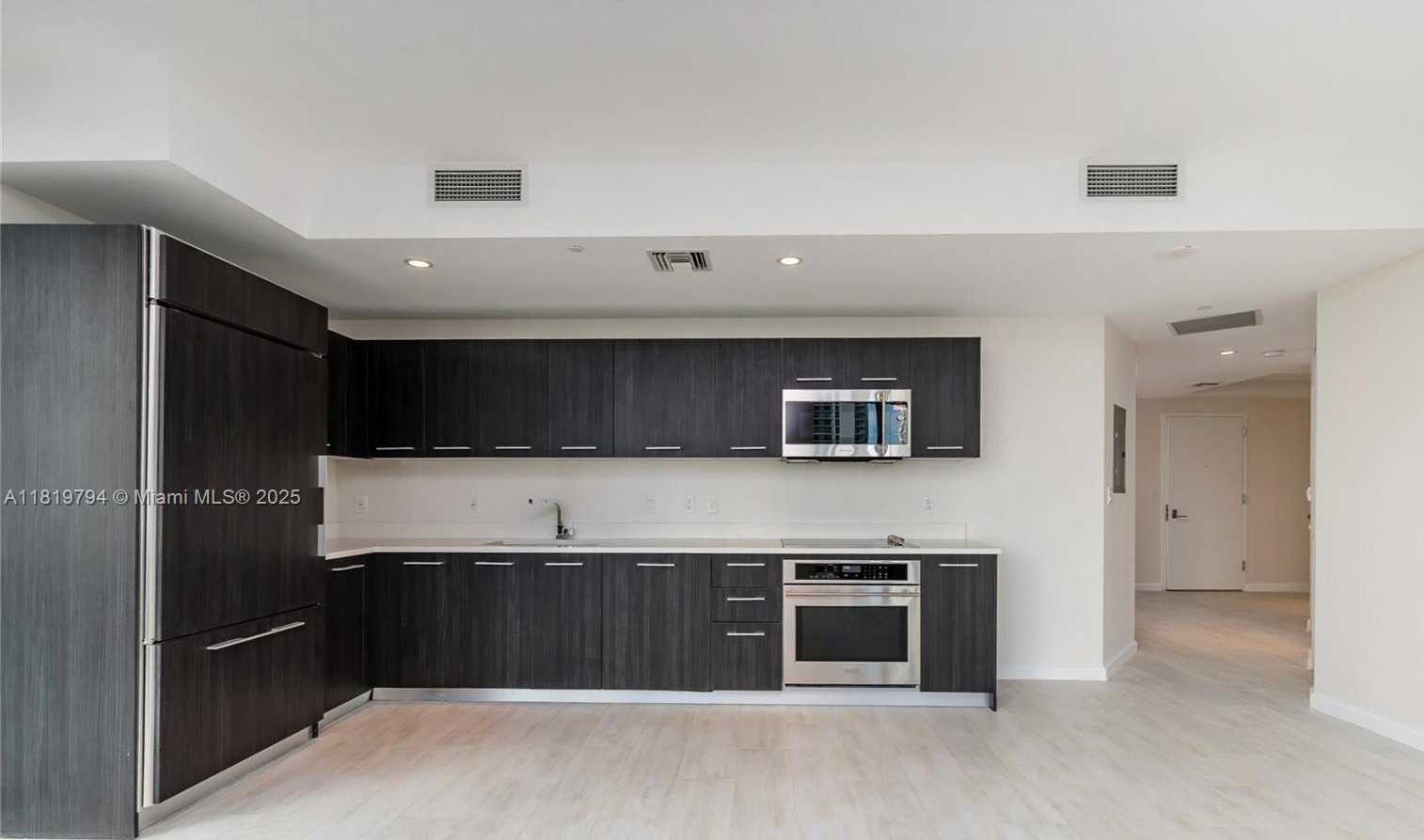 Small Image of 45 SOUTH WEST 9TH ST #1606, Miami Number 16