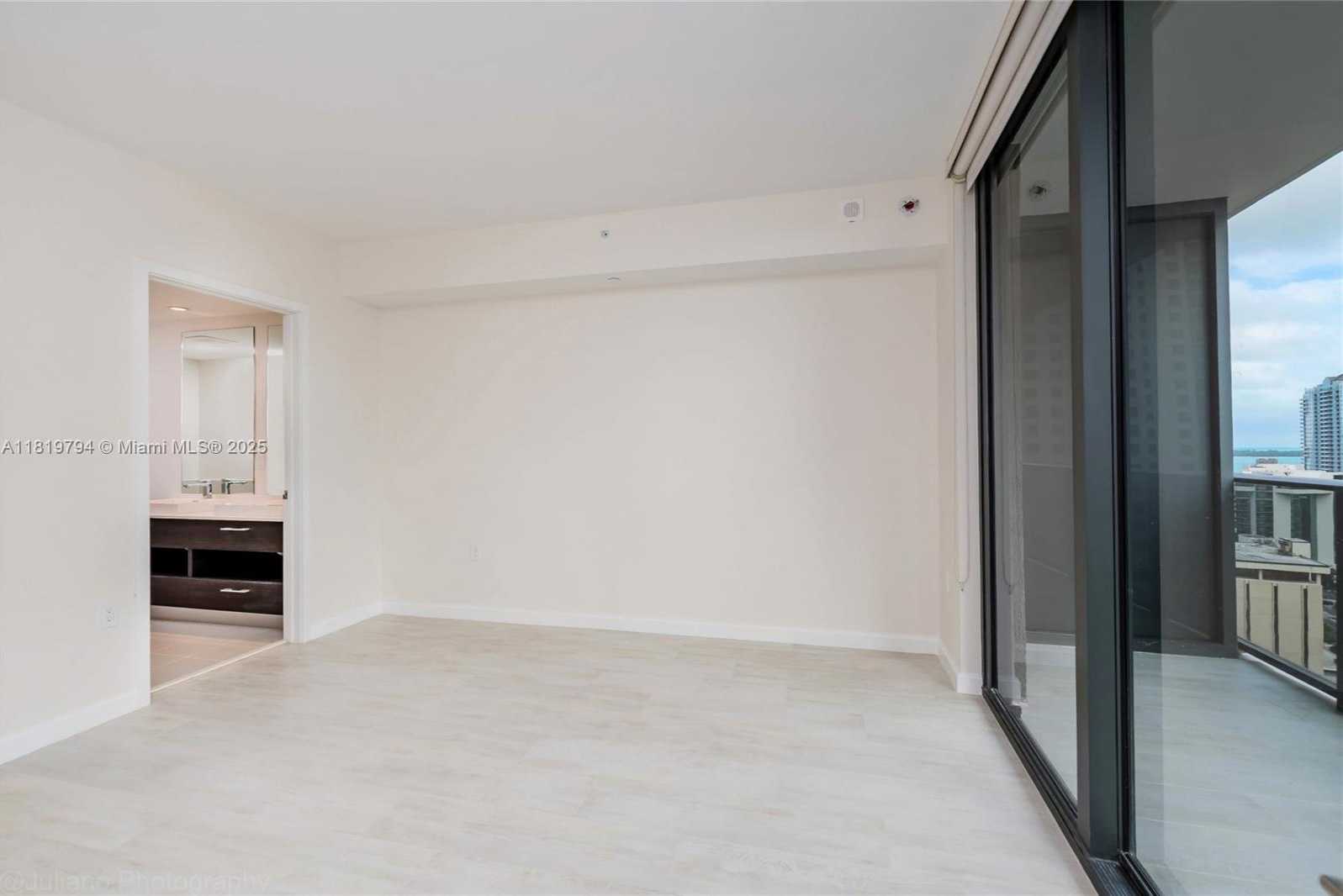Small Image of 45 SOUTH WEST 9TH ST #1606, Miami Number 18