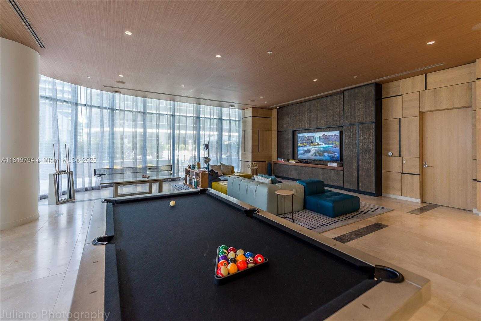 Small Image of 45 SOUTH WEST 9TH ST #1606, Miami Number 29