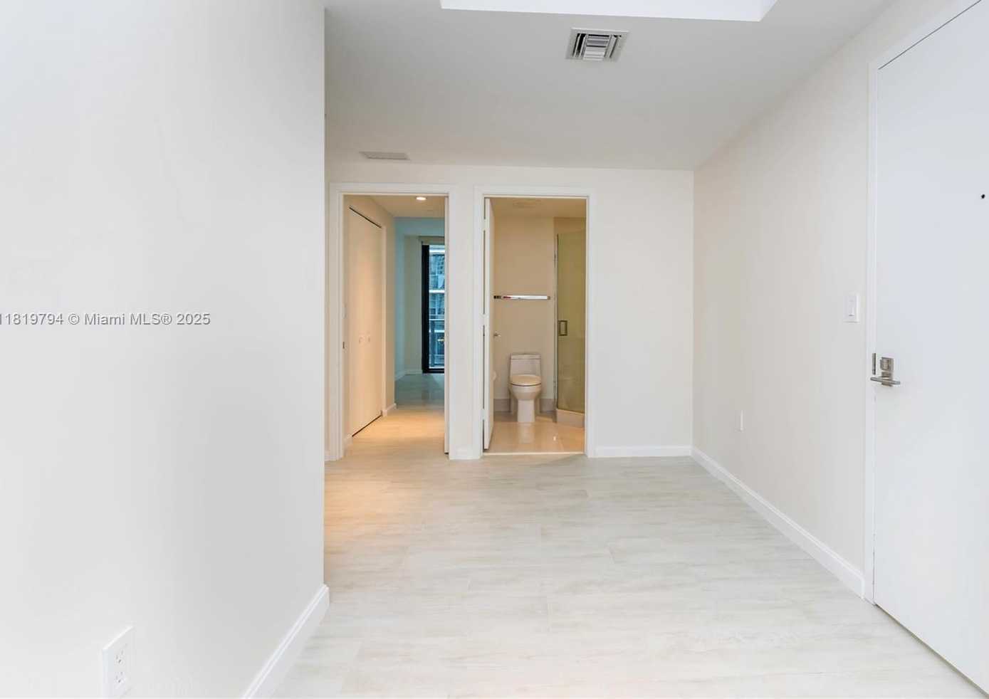 Small Image of 45 SOUTH WEST 9TH ST #1606, Miami Number 8