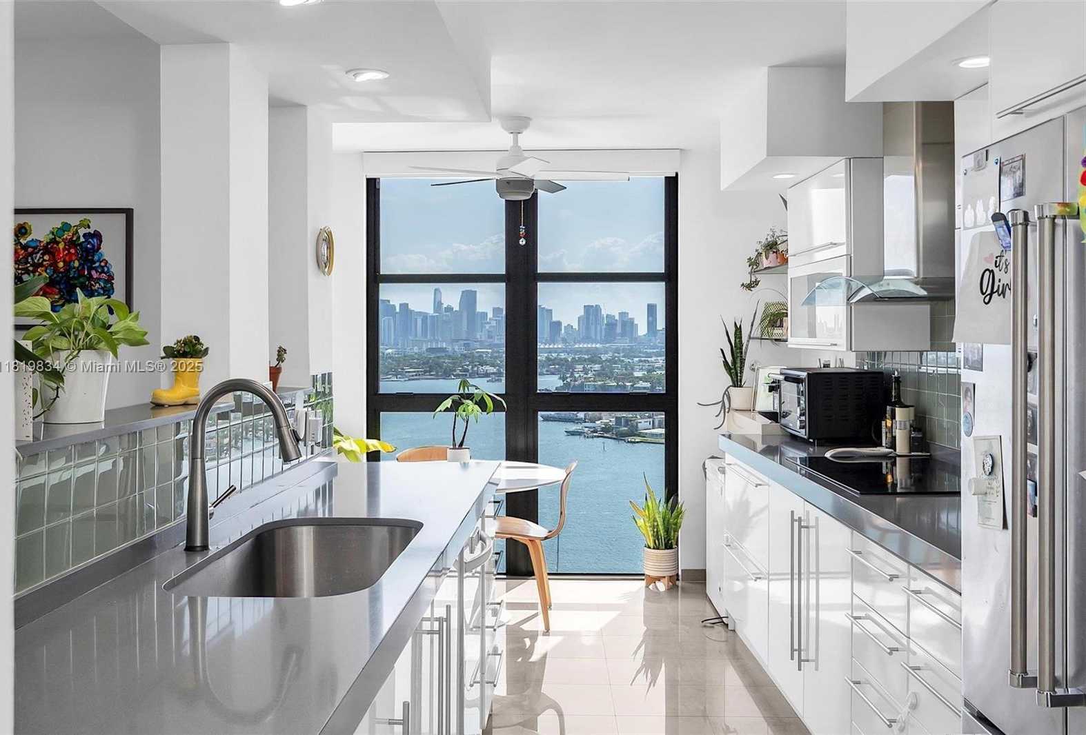 Small Image of 9 ISLAND AVE #2205, Miami Beach Number 6
