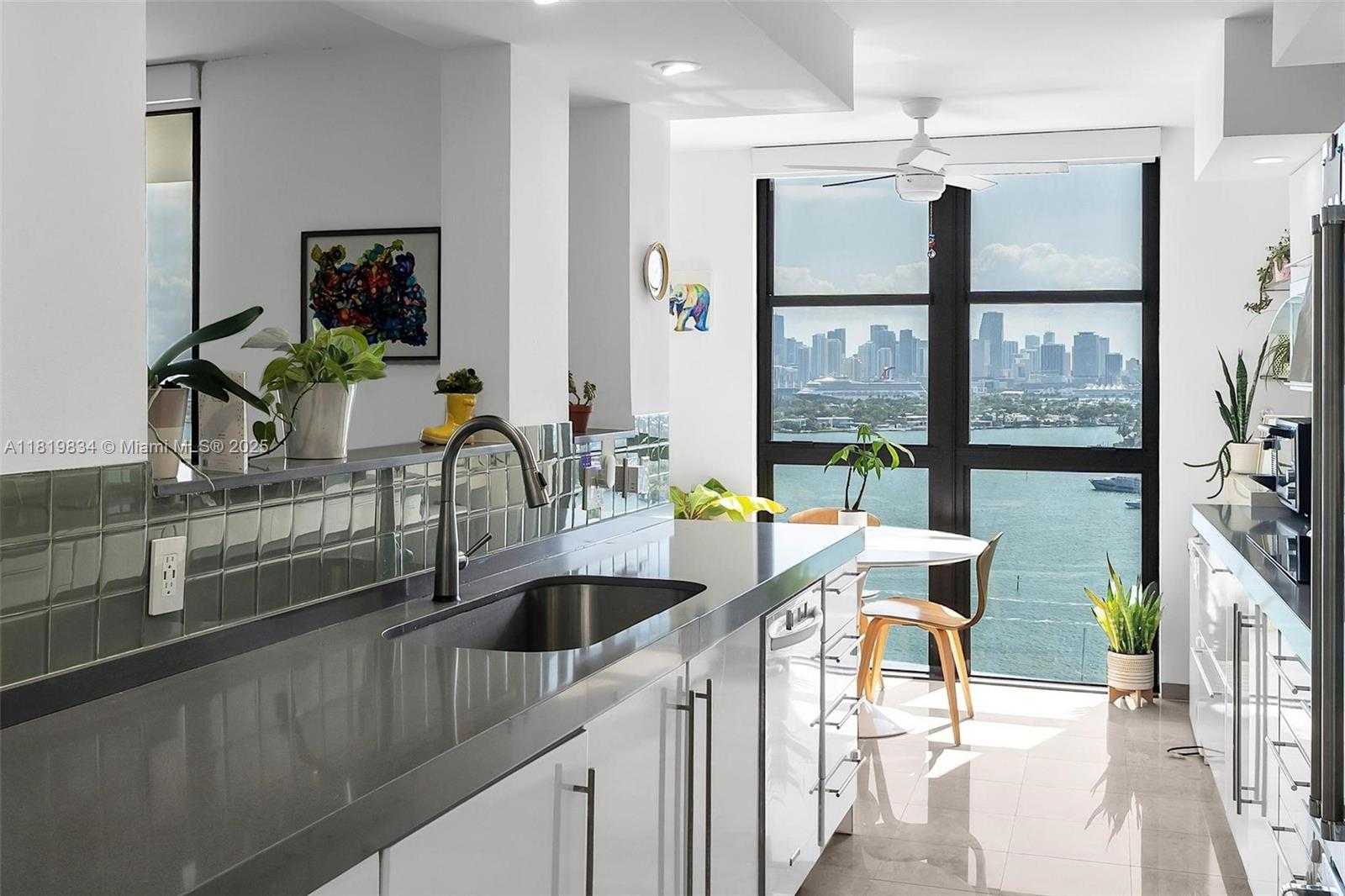Small Image of 9 ISLAND AVE #2205, Miami Beach Number 8
