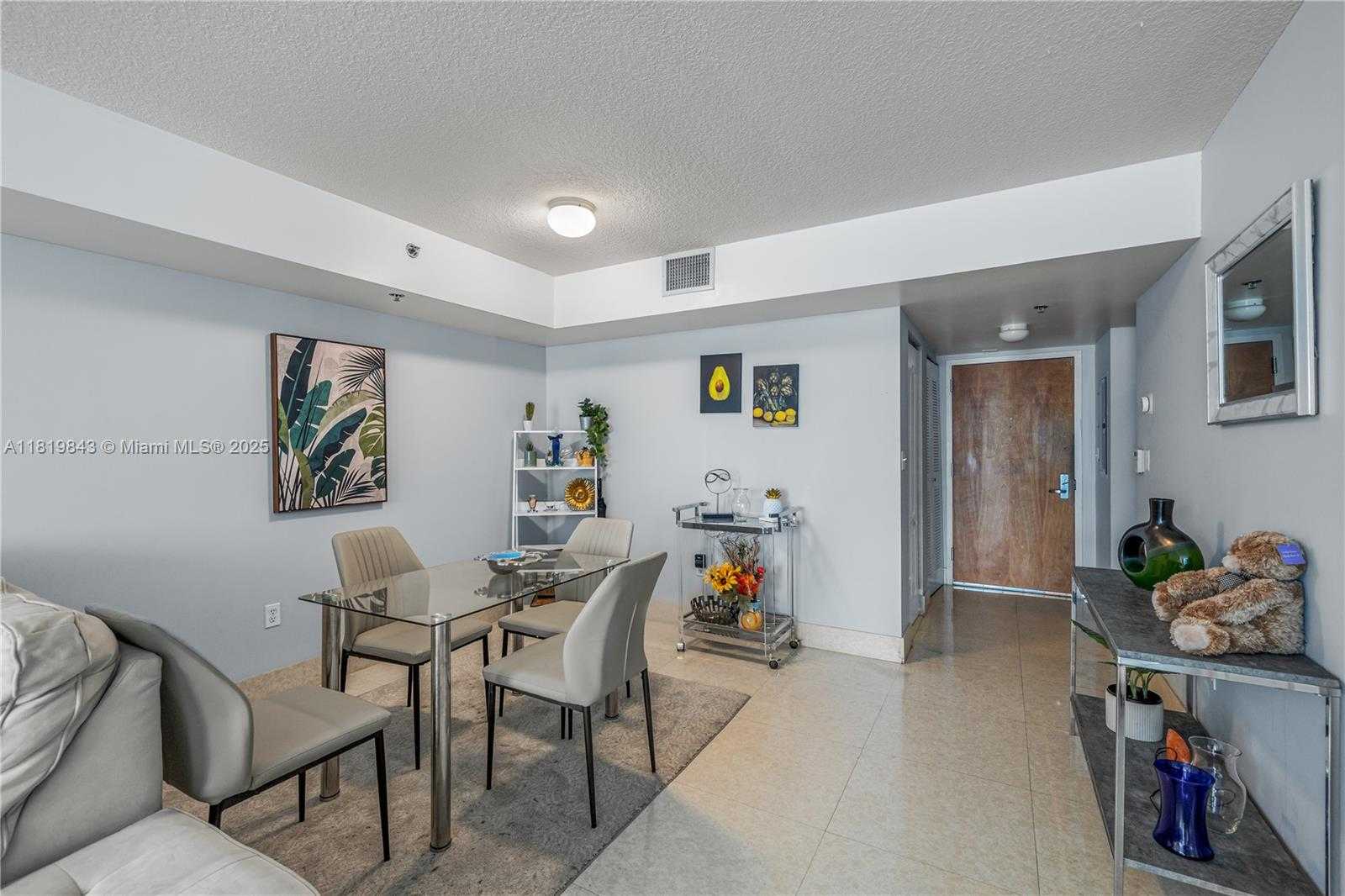 Small Image of 1200 BRICKELL BAY DR #4009, Miami Number 2