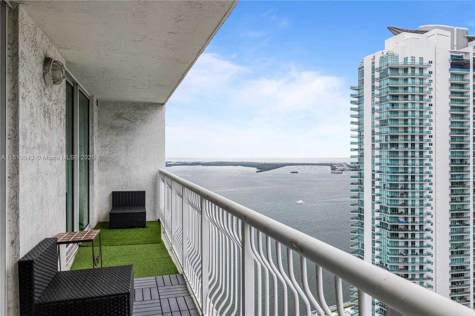 Small Image of 1200 BRICKELL BAY DR #4009, Miami Number 8
