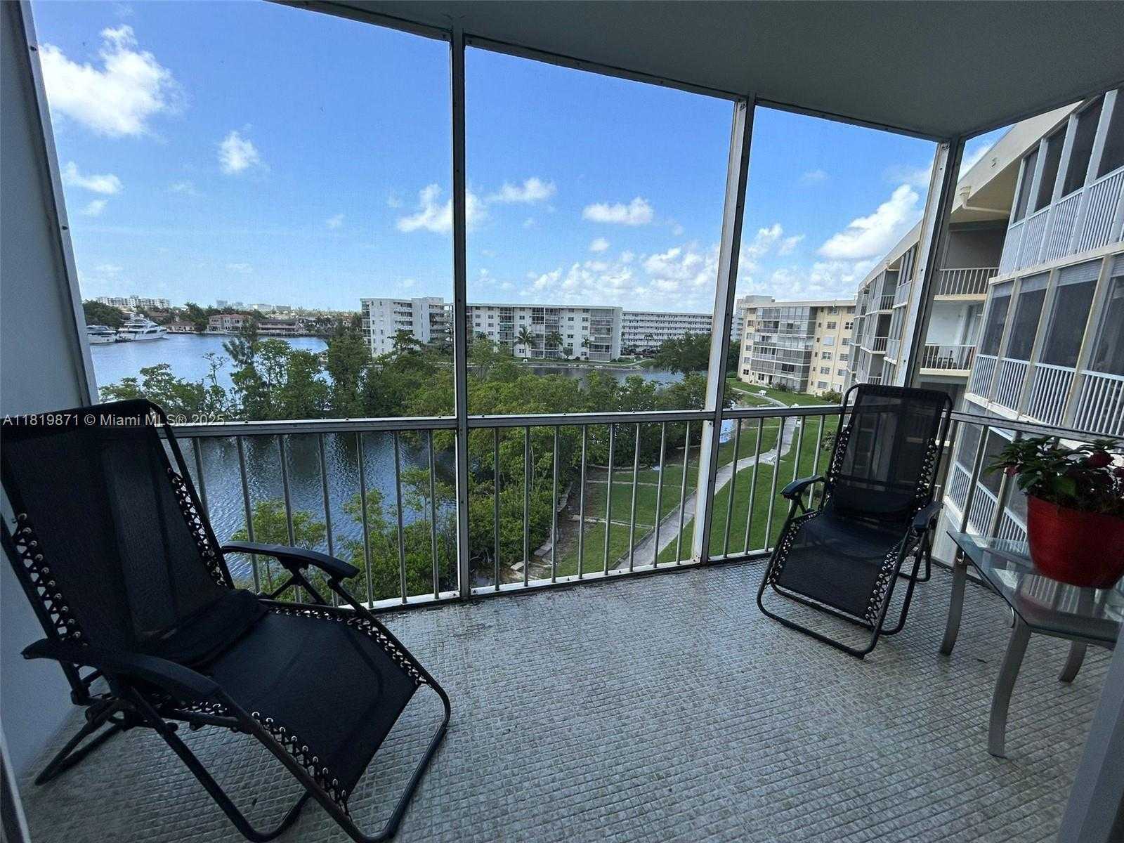 Small Image of 2980 POINT EAST DR #D507, Aventura Number 17