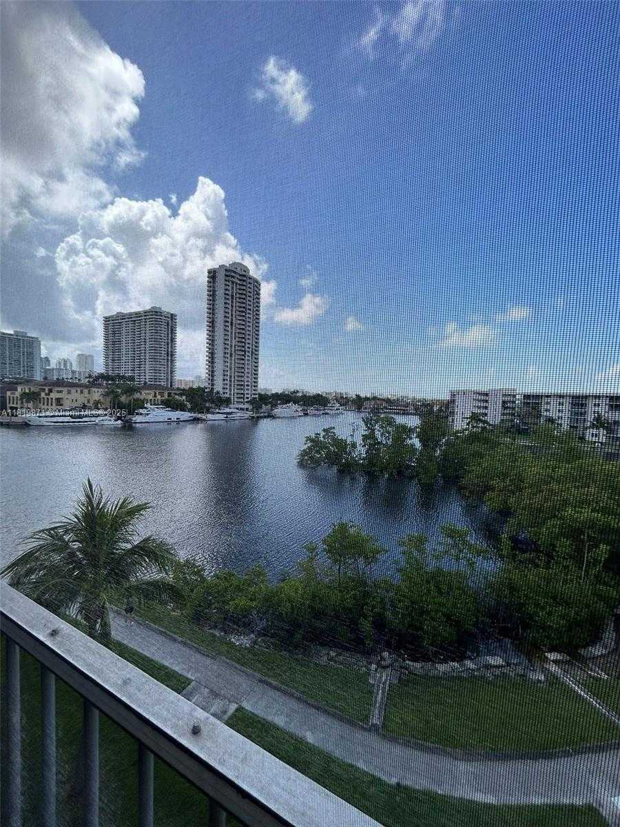 Small Image of 2980 POINT EAST DR #D507, Aventura Number 19