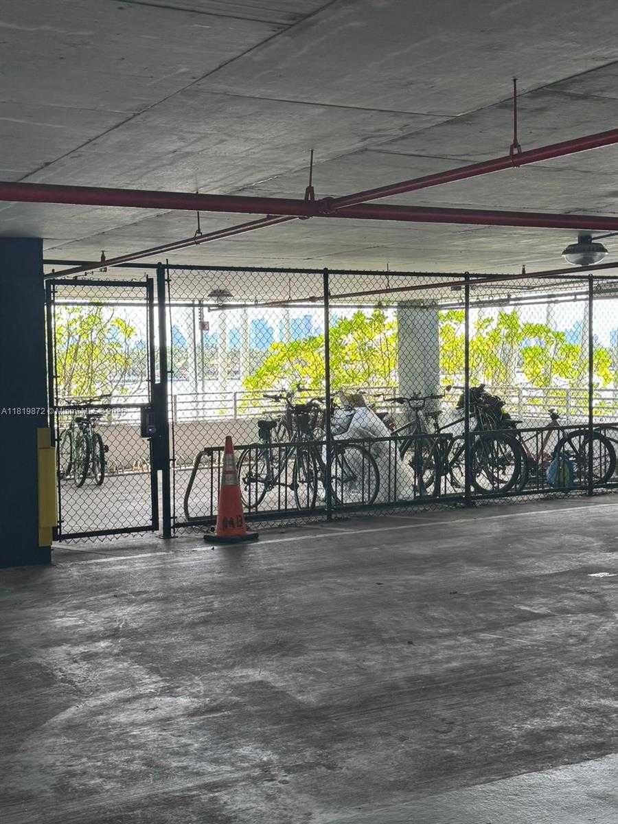 Small Image of 540 WEST AVE #311, Miami Beach Number 15