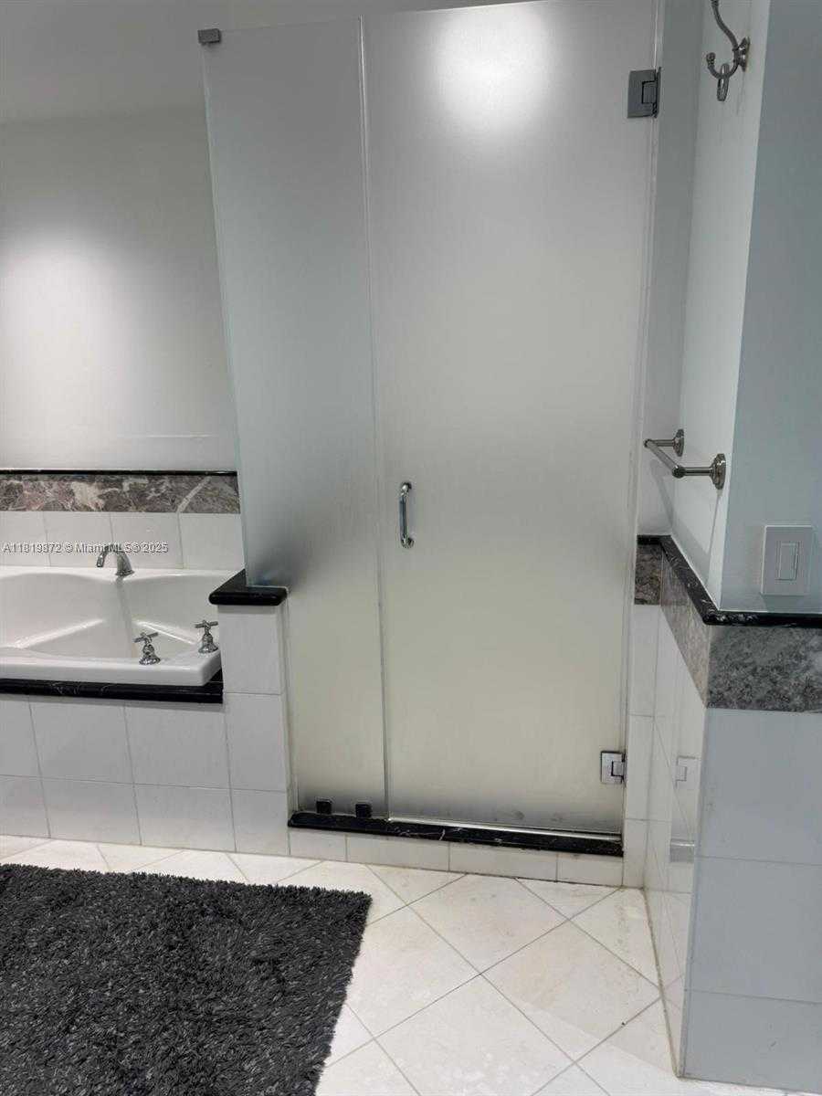 Small Image of 540 WEST AVE #311, Miami Beach Number 17