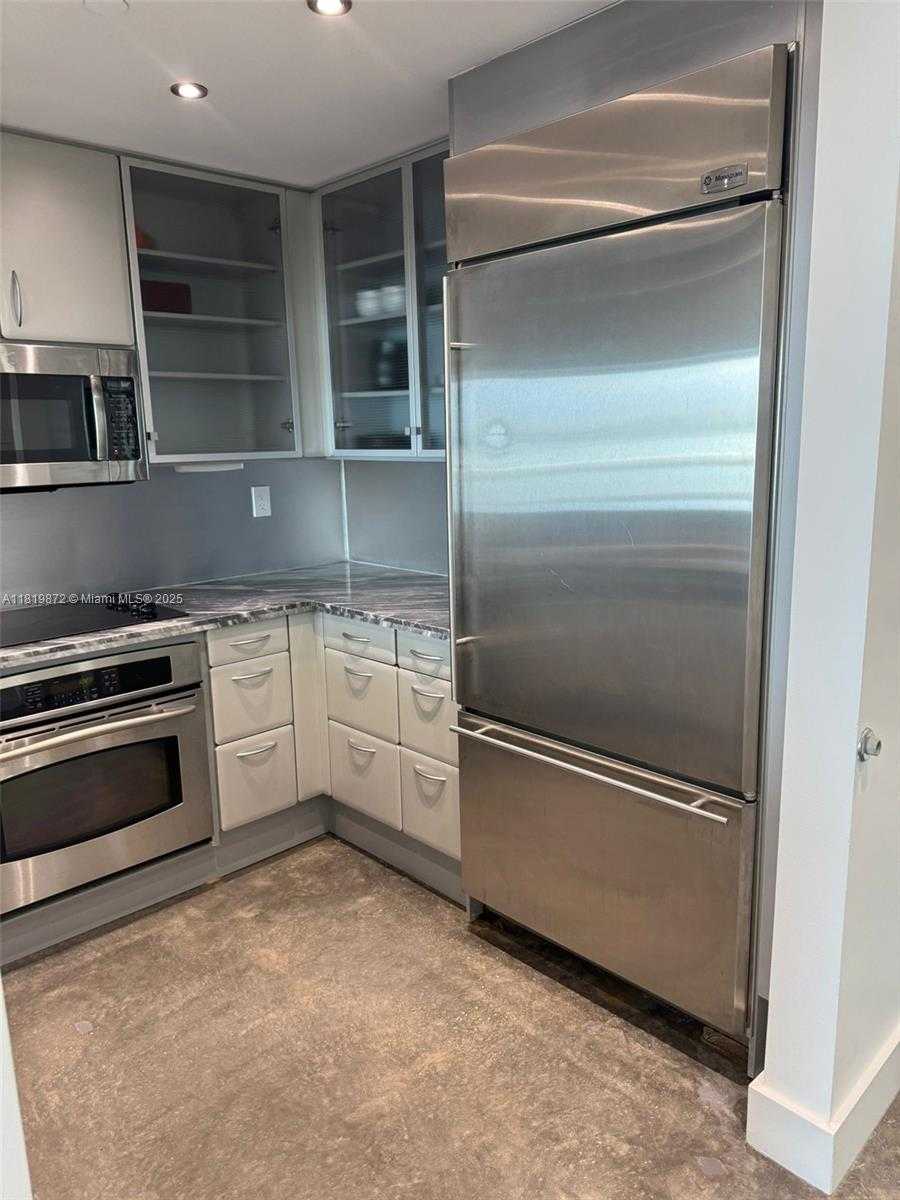 Small Image of 540 WEST AVE #311, Miami Beach Number 3