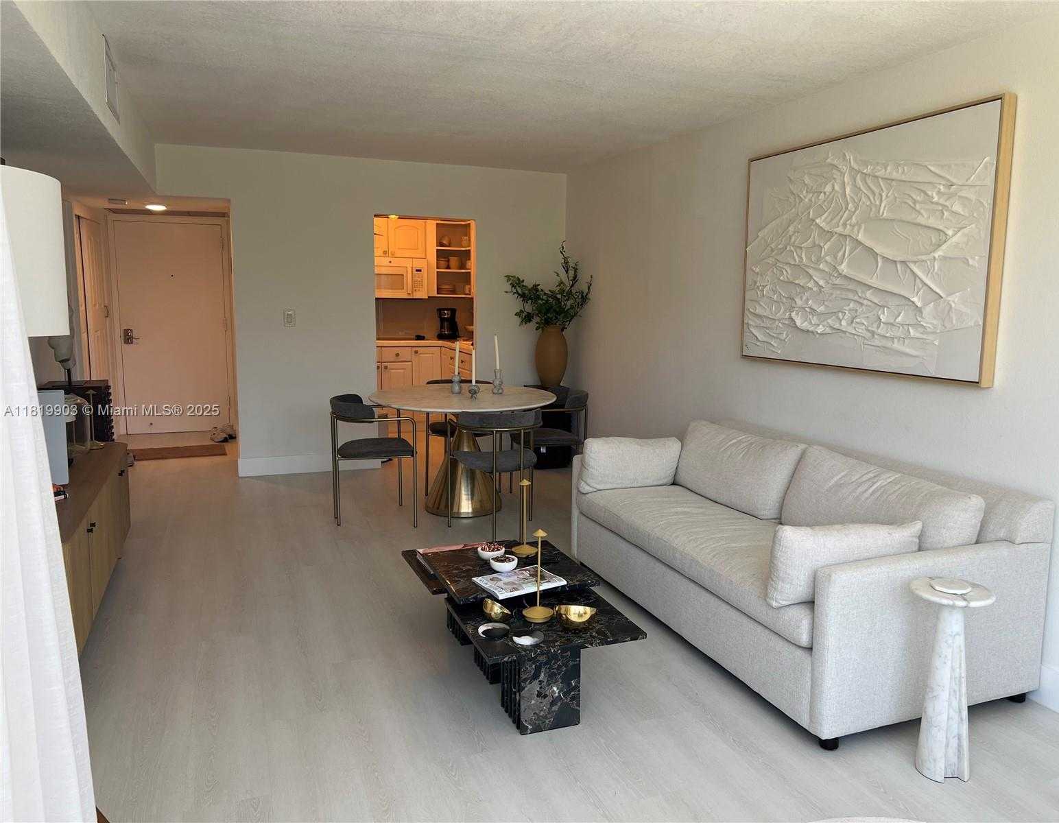 Small Image of 210 172ND ST #442, Sunny Isles Beach Number 2