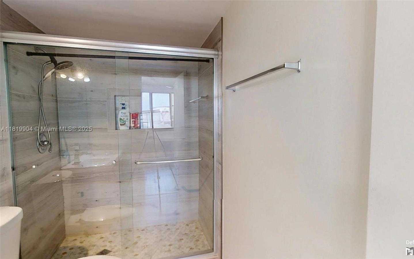 Small Image of 600 THREE ISLANDS BLVD #1702, Hallandale Beach Number 26
