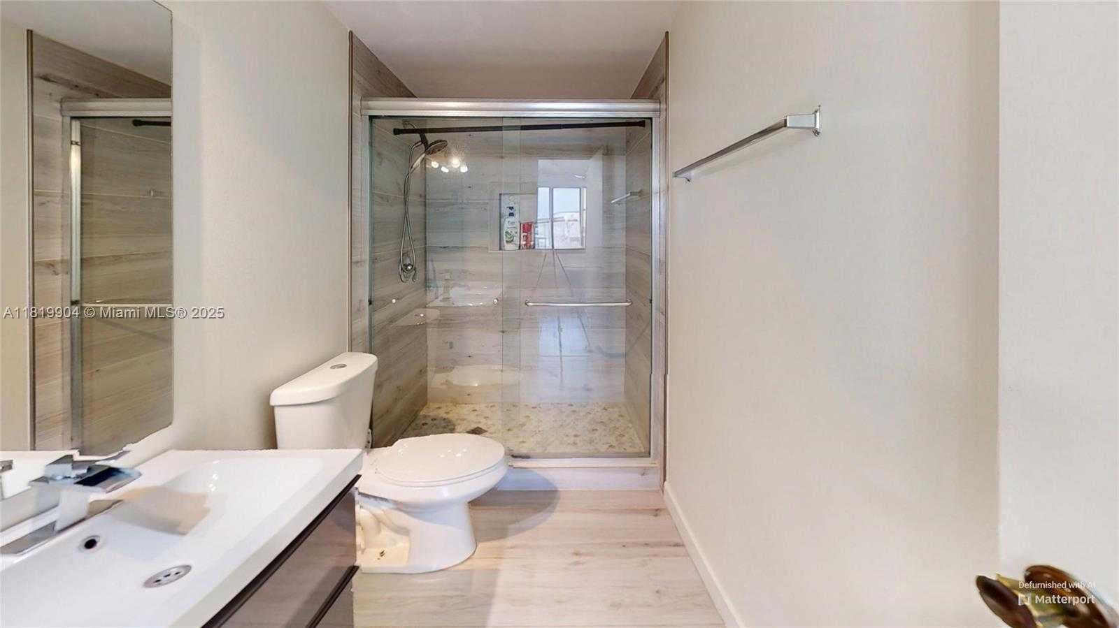 Small Image of 600 THREE ISLANDS BLVD #1702, Hallandale Beach Number 29