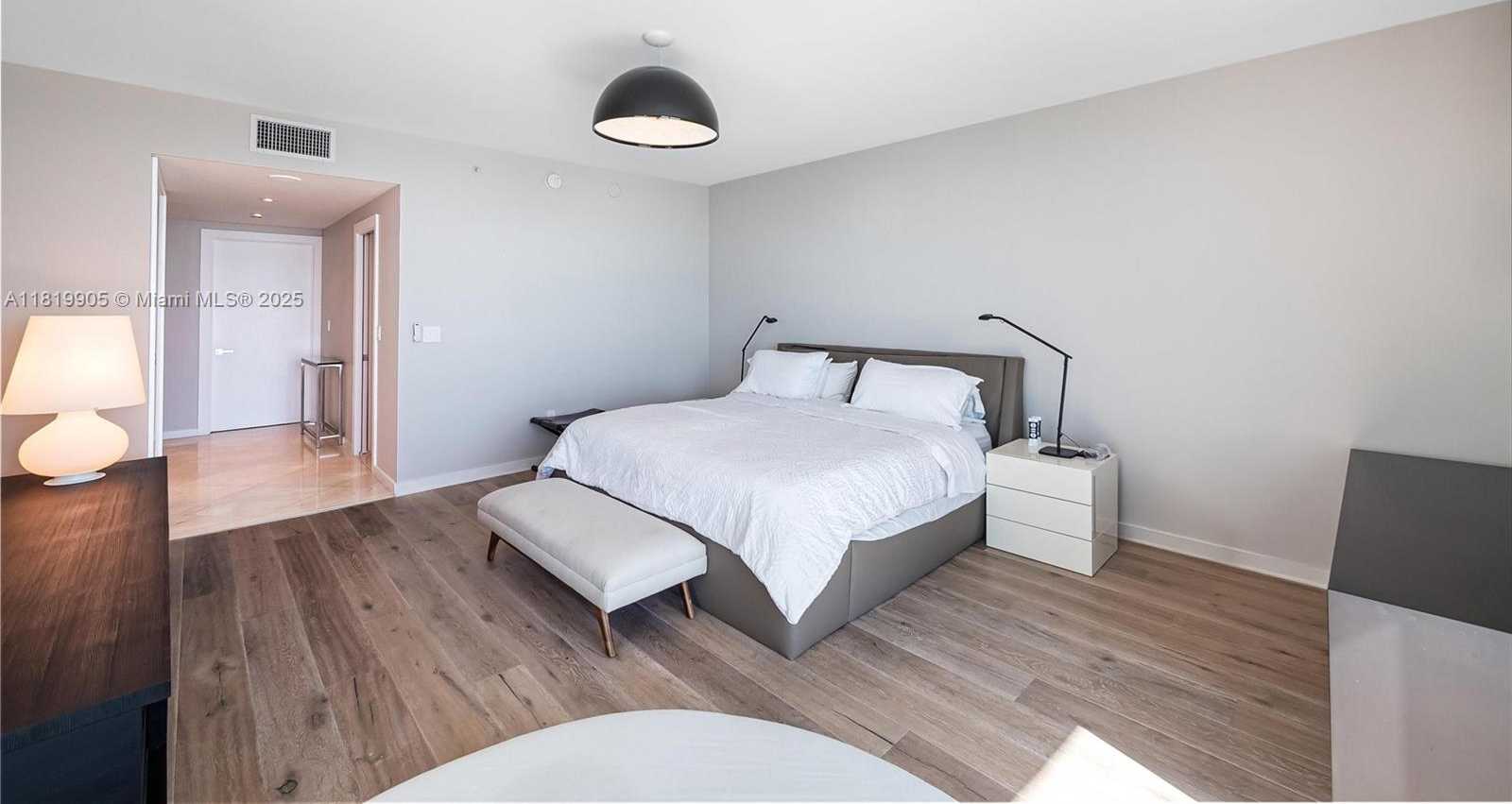 Small Image of 1331 BRICKELL BAY DR #3711, Miami Number 49