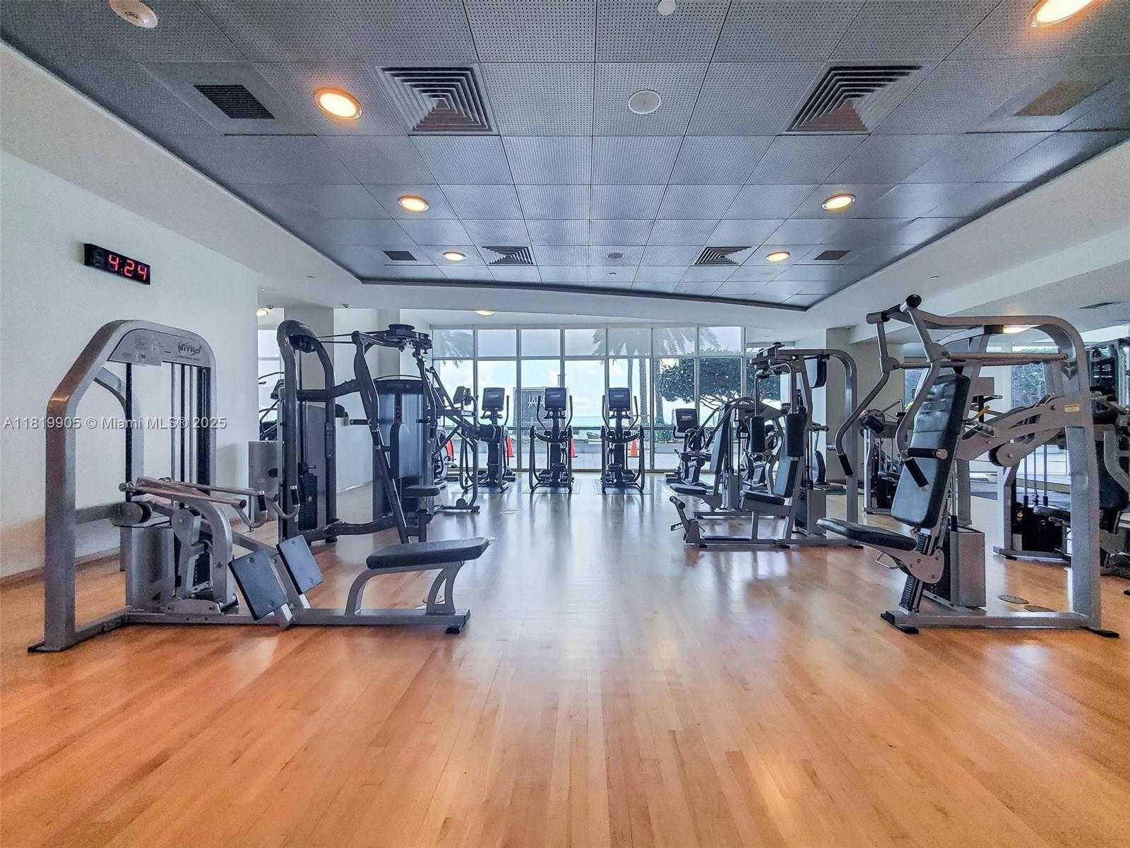 Small Image of 1331 BRICKELL BAY DR #3711, Miami Number 7