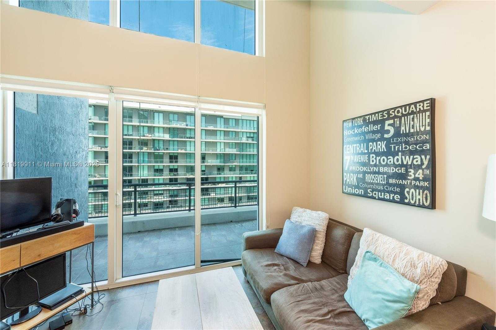 Small Image of 60 SOUTH WEST 13TH ST #4808, Miami Number 3