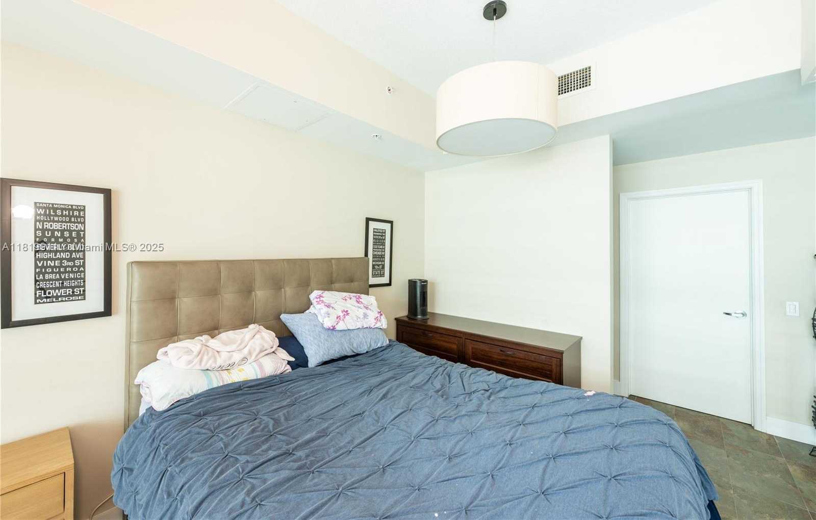 Small Image of 60 SOUTH WEST 13TH ST #4808, Miami Number 9