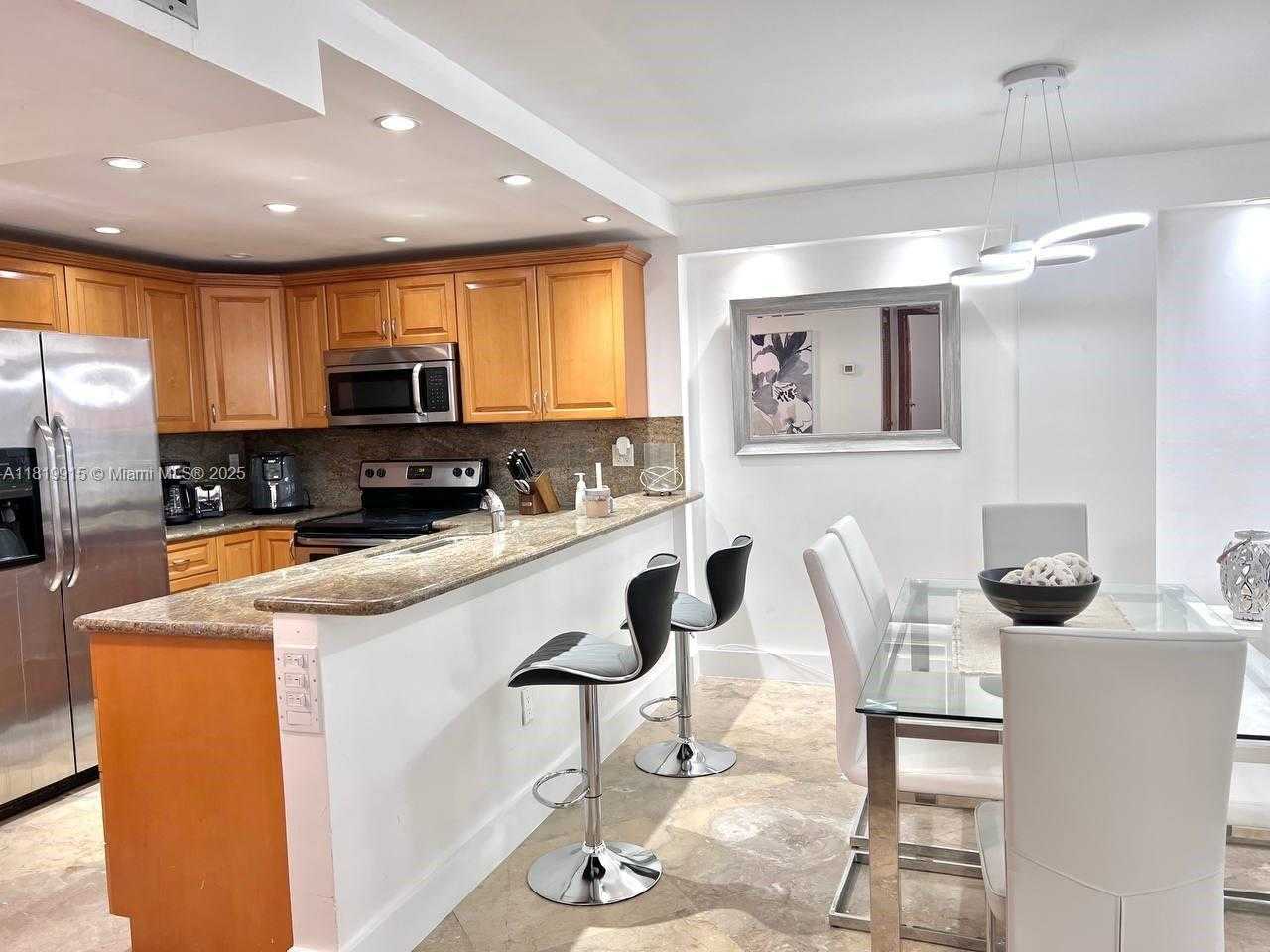 Small Image of 600 NORTH EAST 36TH ST #1417, Miami Number 8