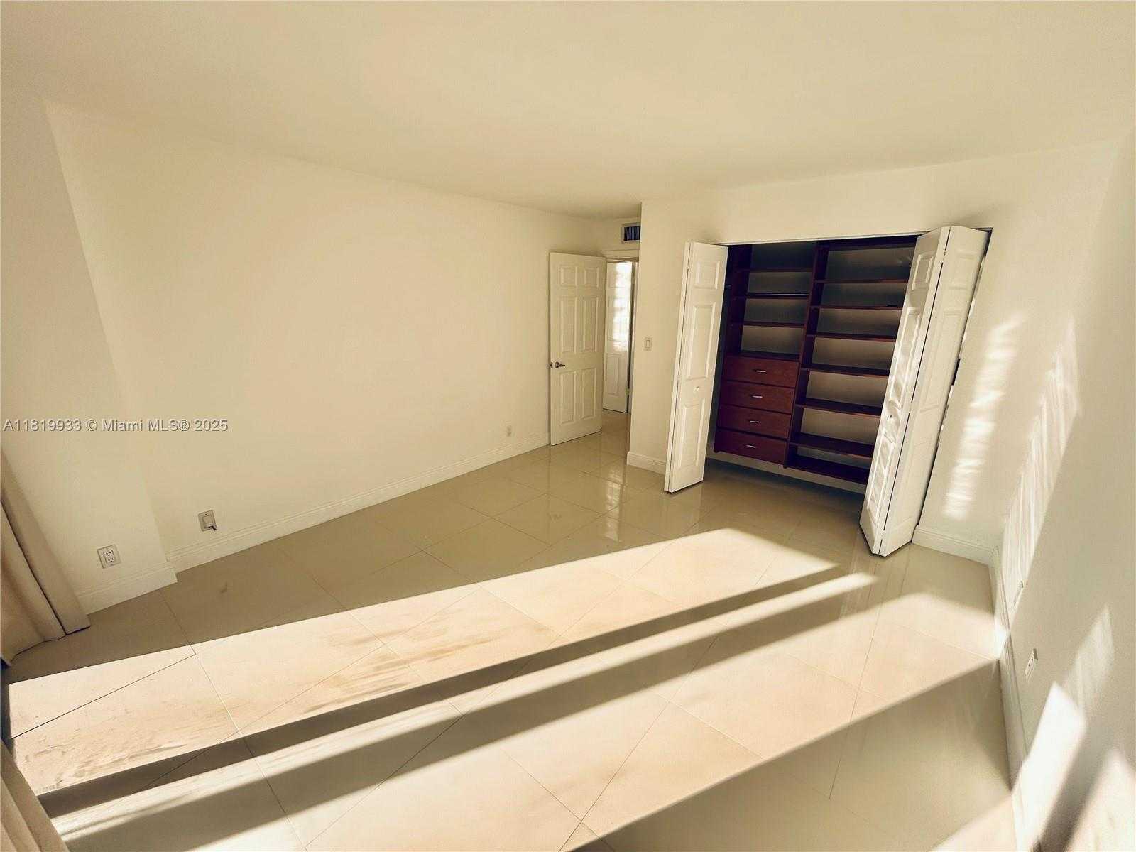 Small Image of 1915 BRICKELL AVE #1106C, Miami Number 20