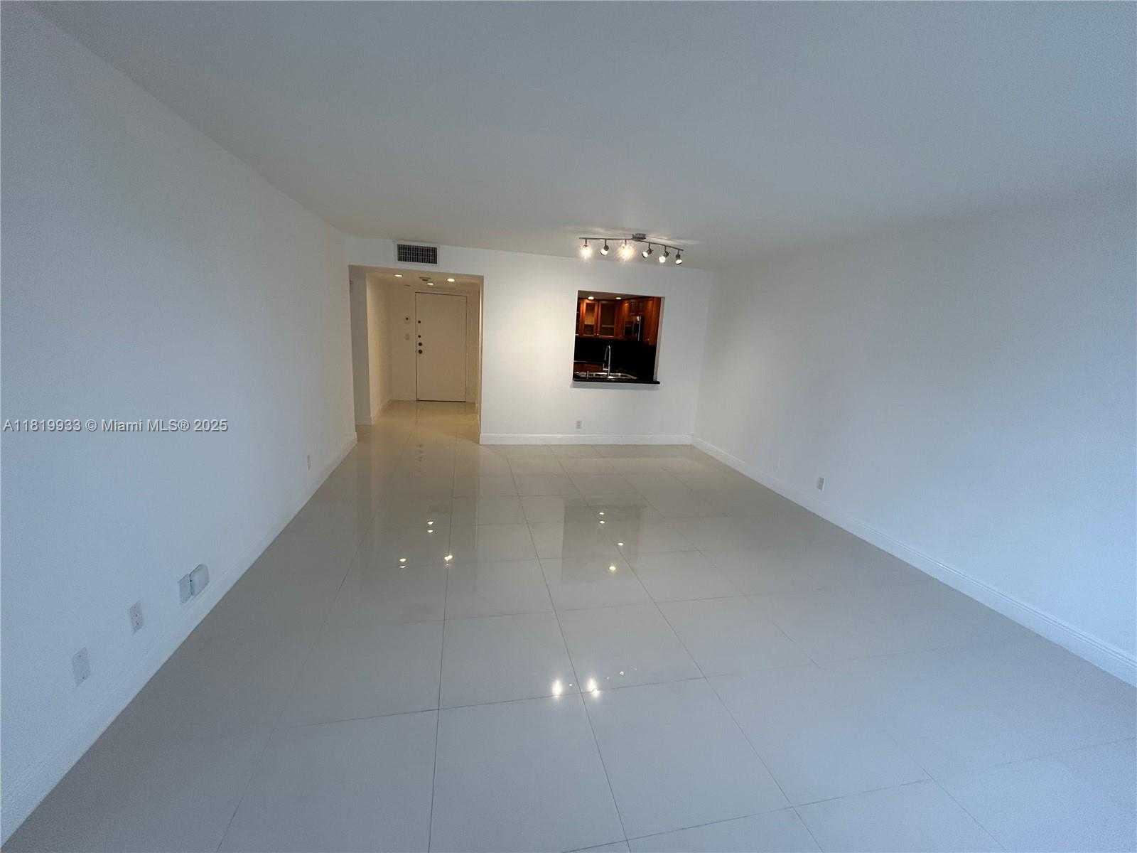 Small Image of 1915 BRICKELL AVE #1106C, Miami Number 38