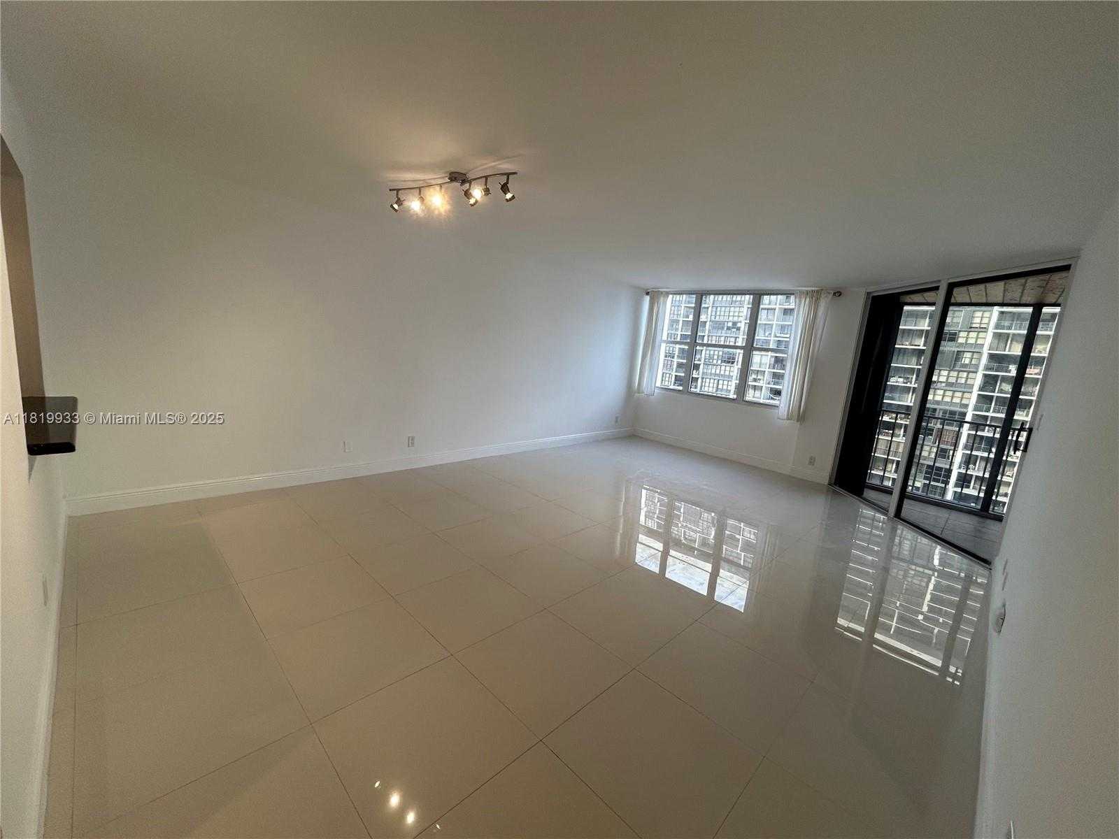 Small Image of 1915 BRICKELL AVE #1106C, Miami Number 43