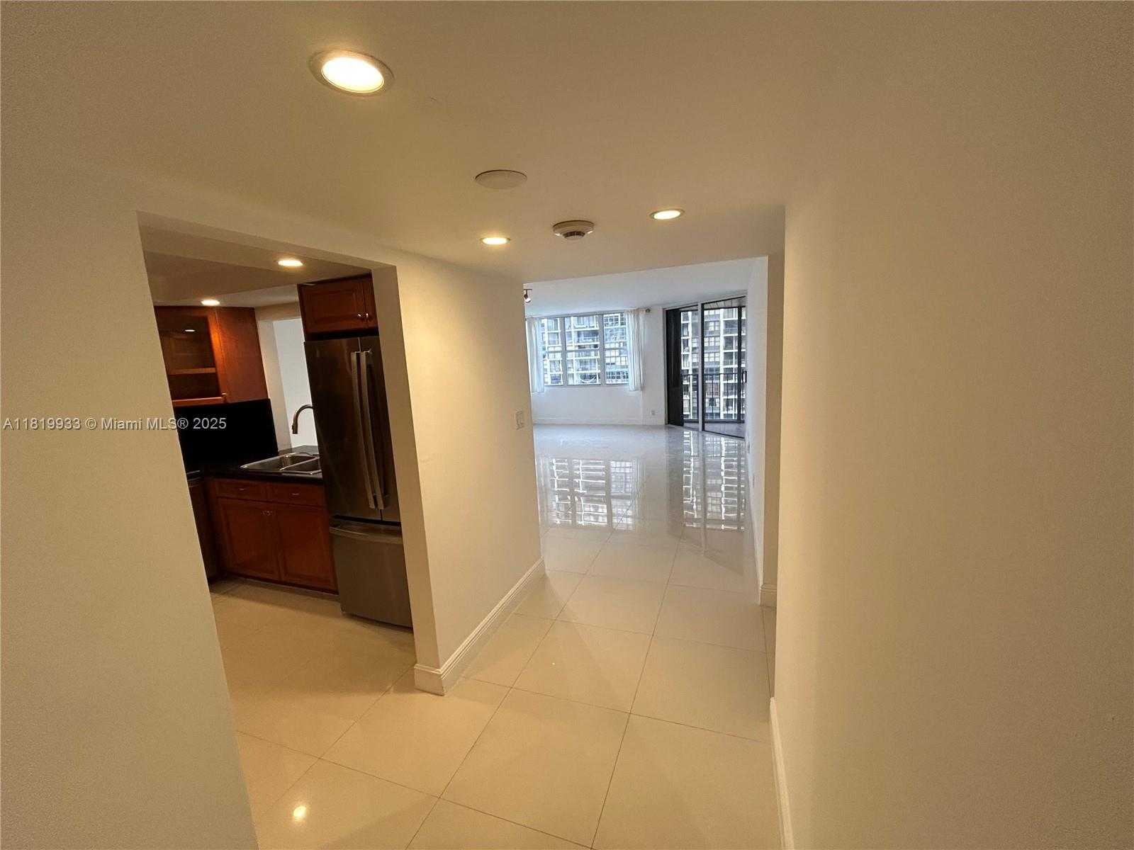 Small Image of 1915 BRICKELL AVE #1106C, Miami Number 44