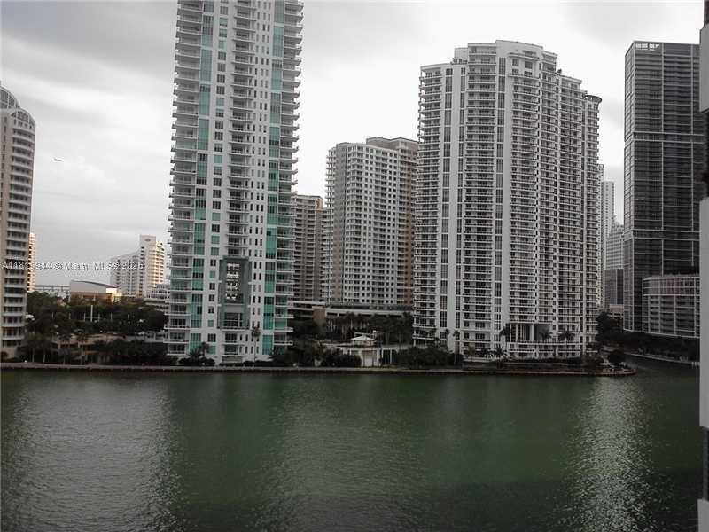 Small Image of 335 SOUTH BISCAYNE BLVD #803, Miami Number 9