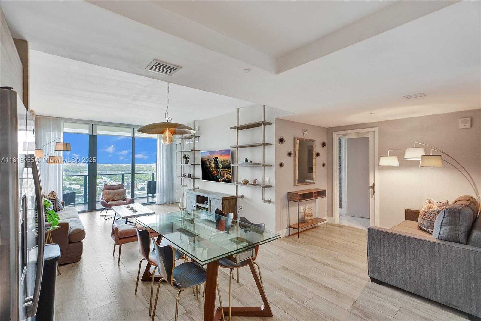 Small Image of 121 NORTH EAST 34TH ST #2512, Miami Number 9