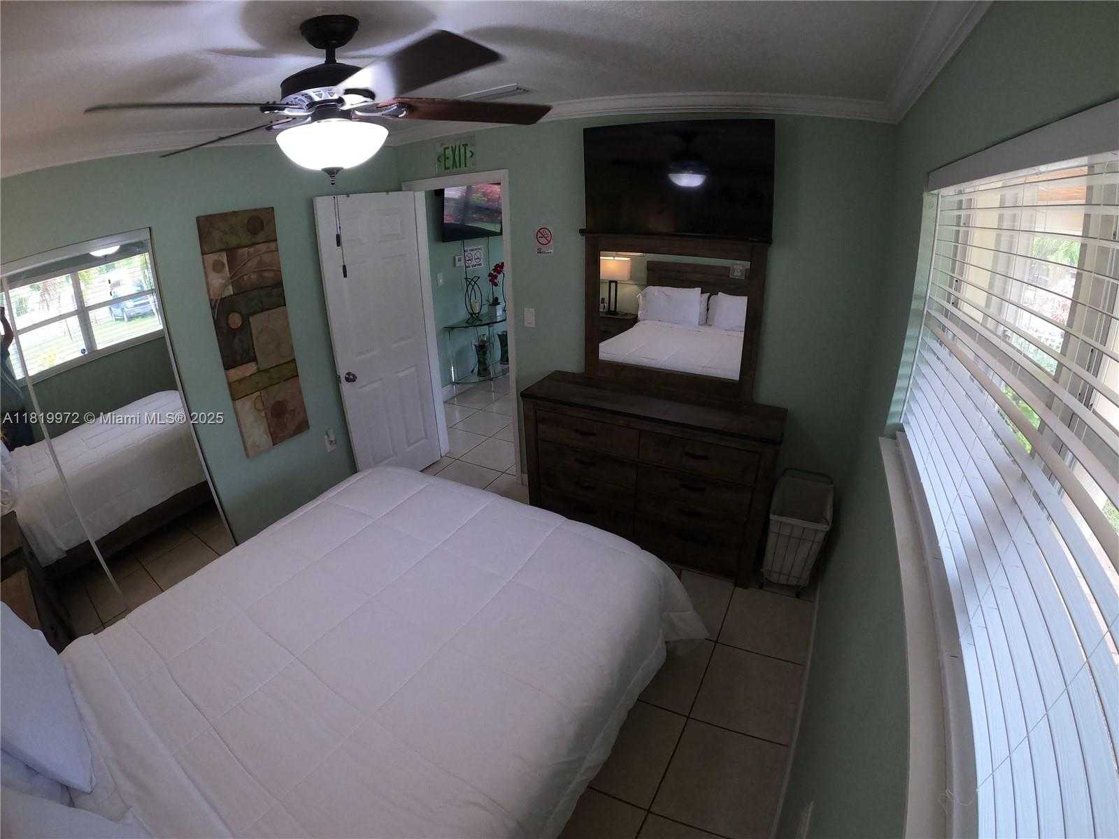 Small Image of 6101 RODMAN ST #2, Hollywood Number 7