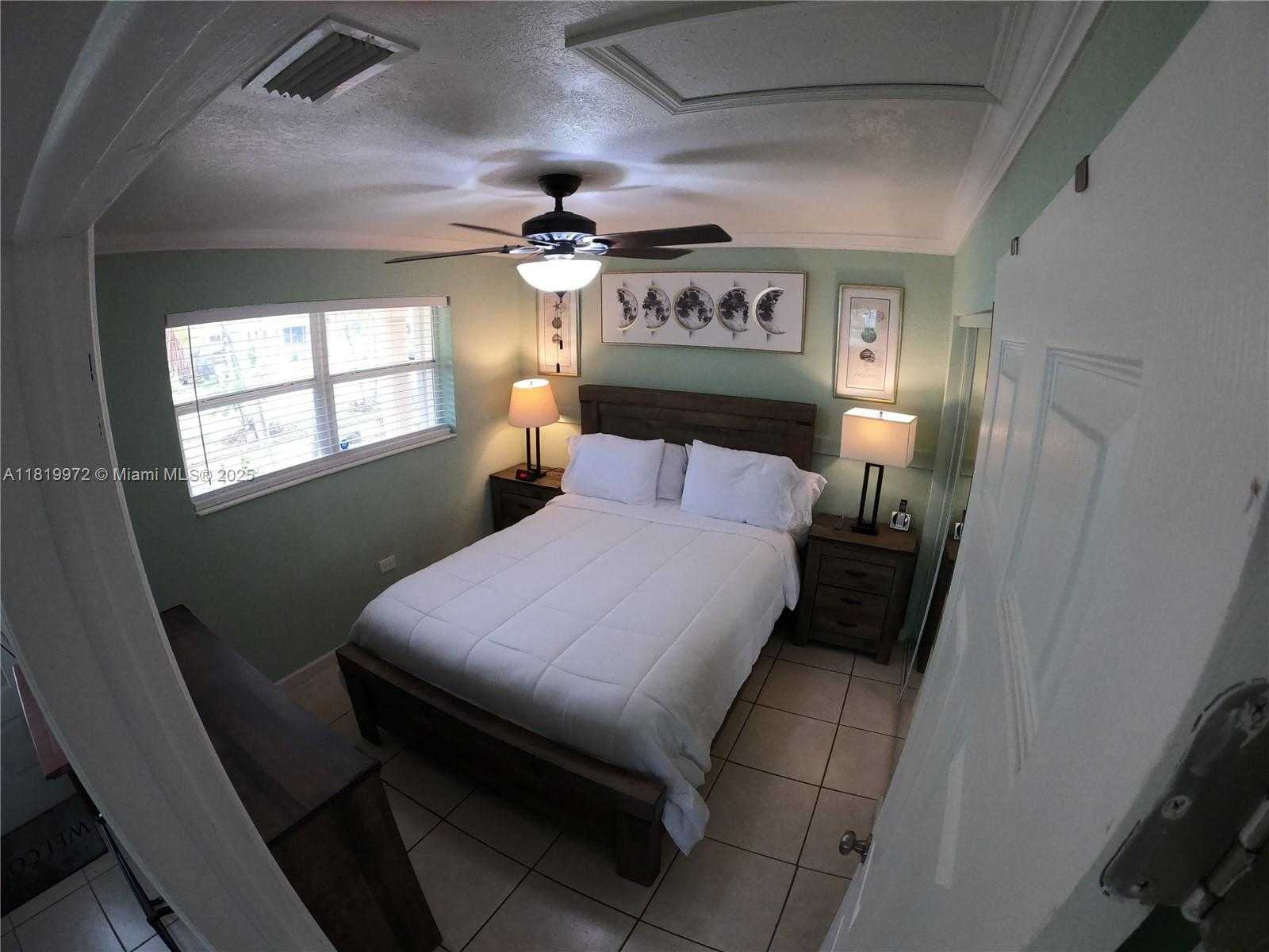 Small Image of 6101 RODMAN ST #2, Hollywood Number 9