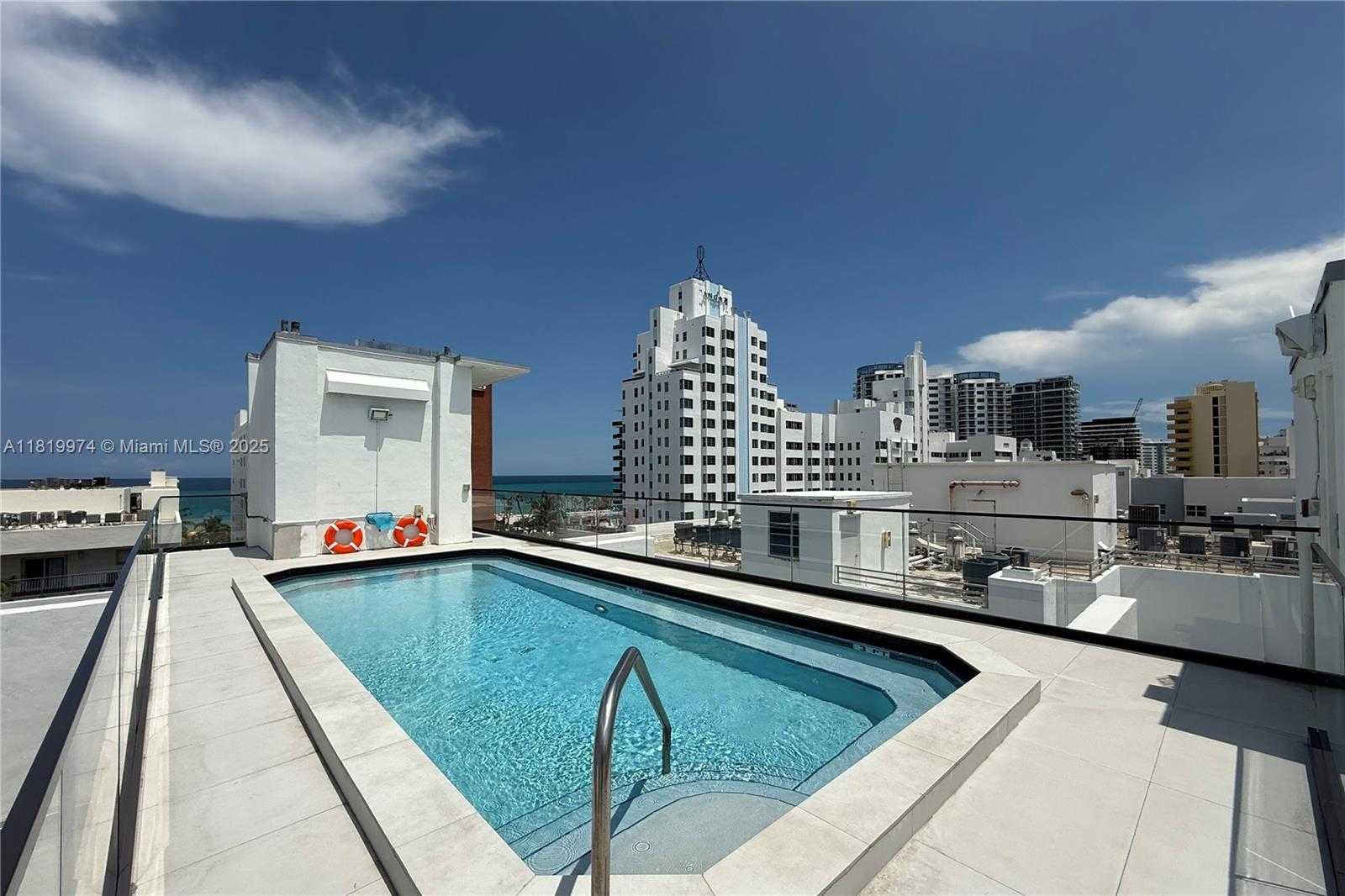 Small Image of 4122 COLLINS AVE #3B, Miami Beach Number 11
