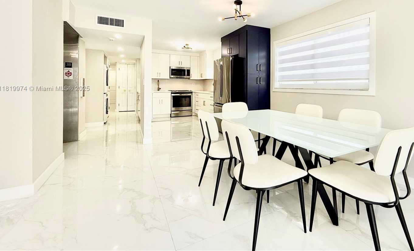 Small Image of 4122 COLLINS AVE #3B, Miami Beach Number 4