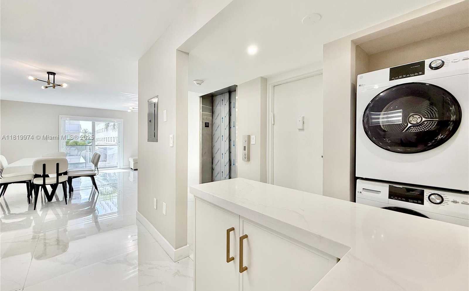 Small Image of 4122 COLLINS AVE #3B, Miami Beach Number 5
