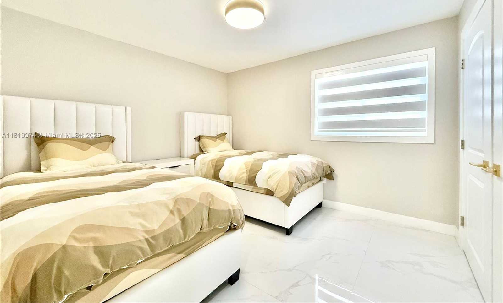 Small Image of 4122 COLLINS AVE #3B, Miami Beach Number 8