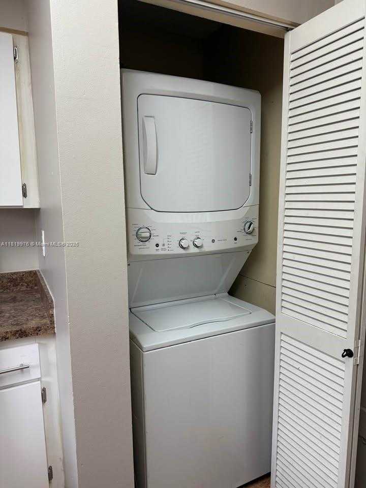 Small Image of 6195 NORTH WEST 186TH ST #414, Hialeah Number 10