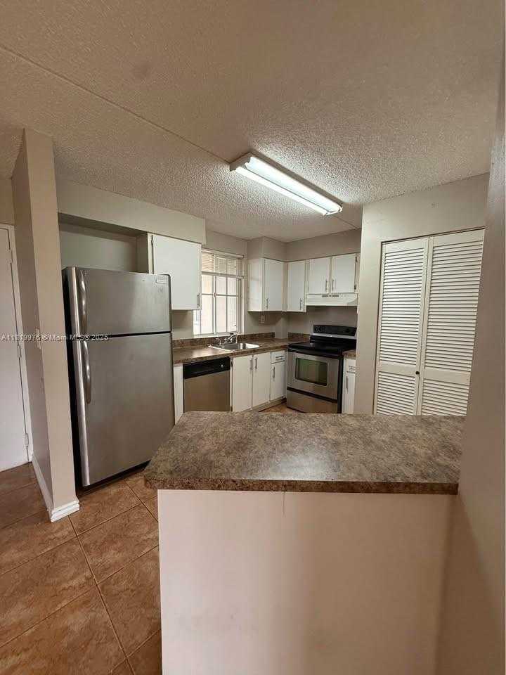 Small Image of 6195 NORTH WEST 186TH ST #414, Hialeah Number 9