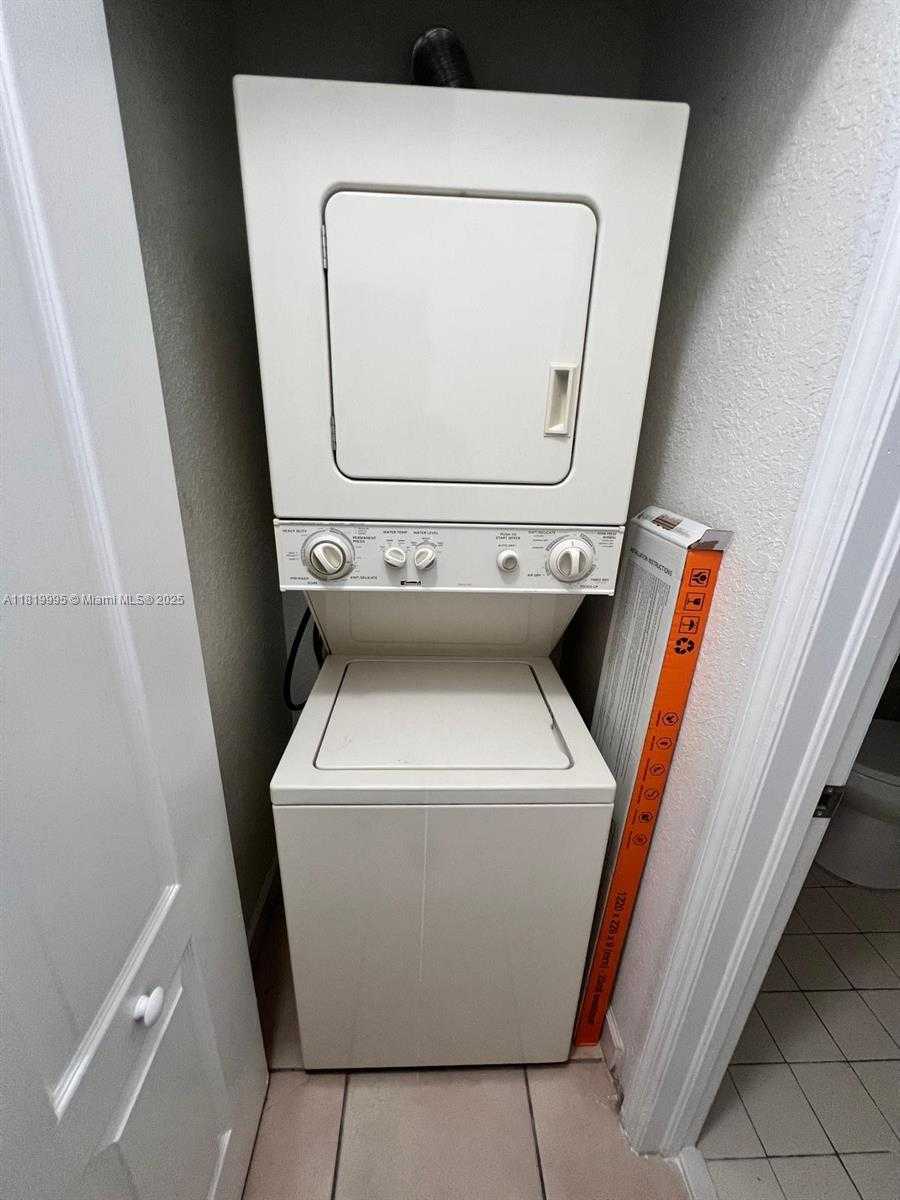 Small Image of 7040 NORTH WEST 177TH ST #201-23, Hialeah Number 11