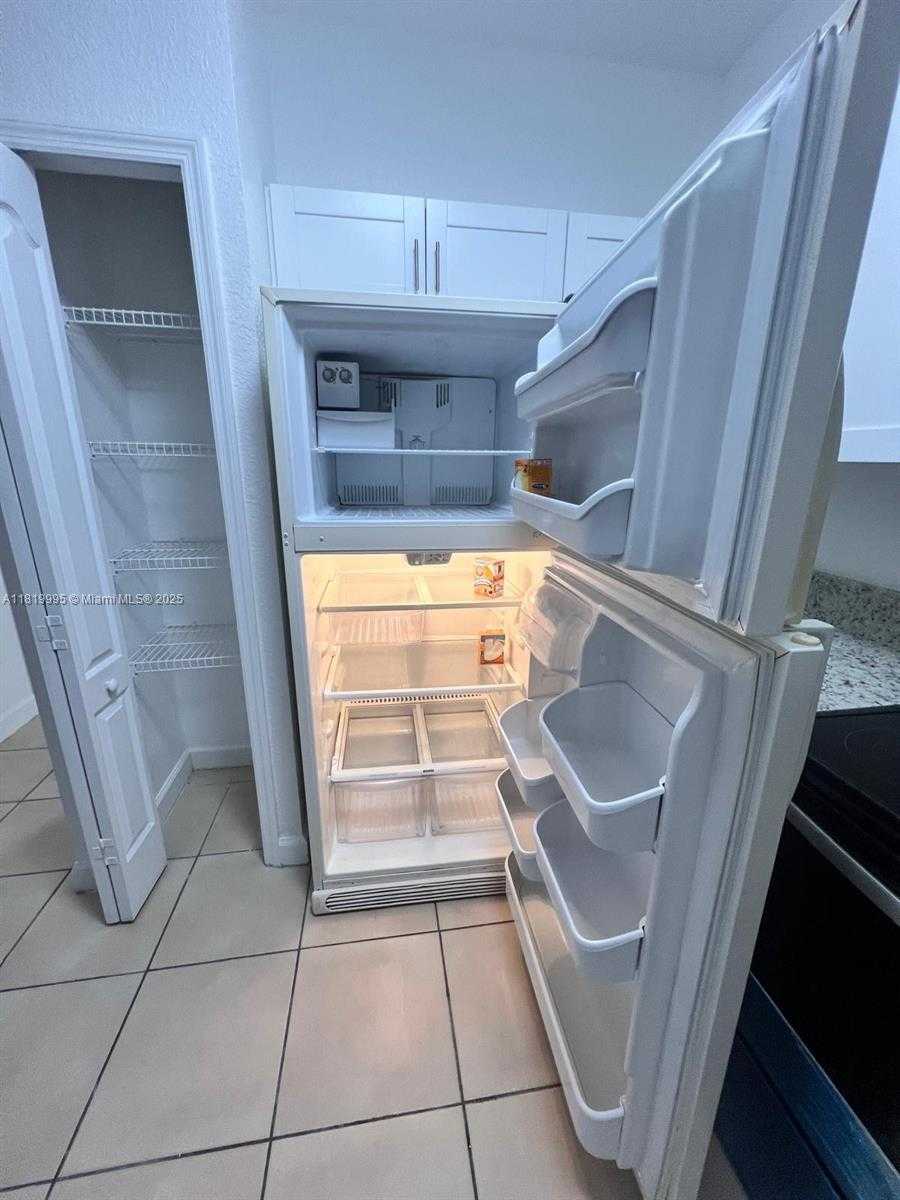 Small Image of 7040 NORTH WEST 177TH ST #201-23, Hialeah Number 4