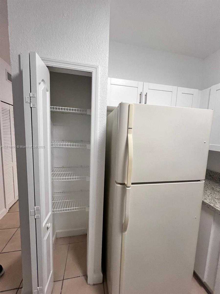 Small Image of 7040 NORTH WEST 177TH ST #201-23, Hialeah Number 6