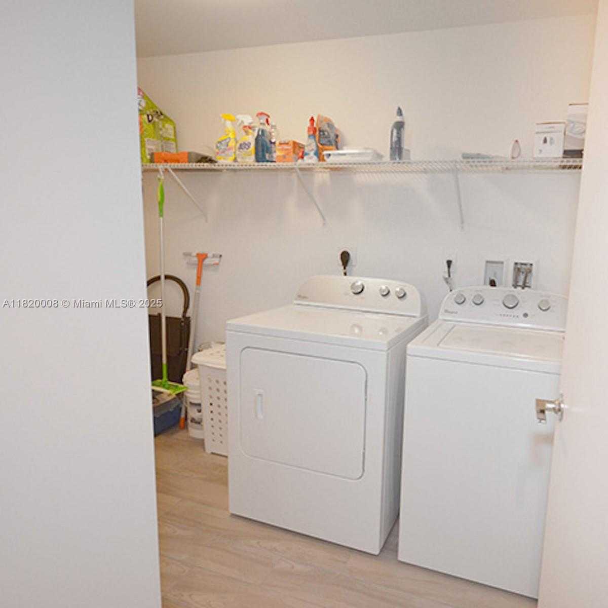 Small Image of 999 SOUTH WEST 1ST AVE #1611, Miami Number 9