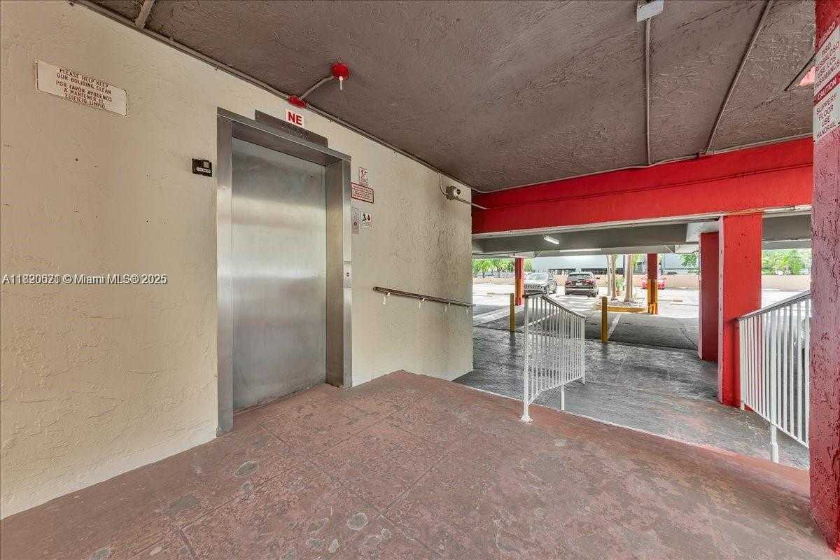 Small Image of 1750 WEST 46TH ST #433, Hialeah Number 26