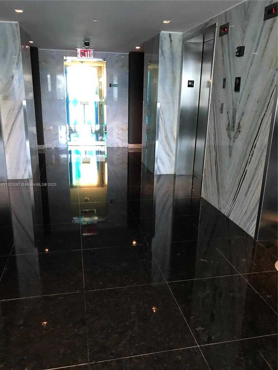 Small Image of 335 SOUTH BISCAYNE BLVD #3504, Miami Number 14