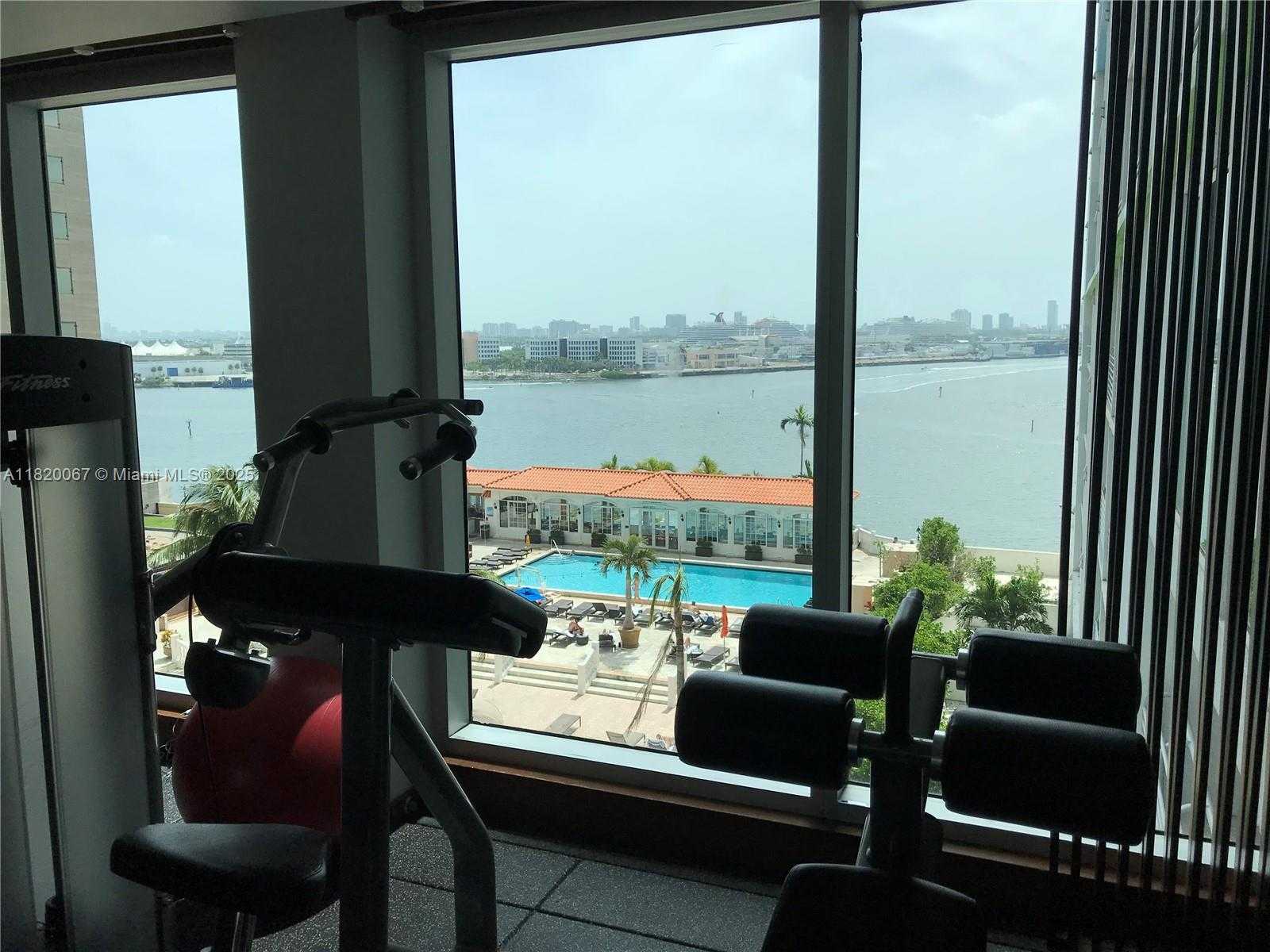 Small Image of 335 SOUTH BISCAYNE BLVD #3504, Miami Number 20