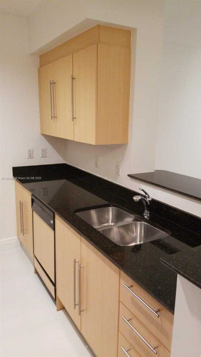 Small Image of 335 SOUTH BISCAYNE BLVD #3504, Miami Number 4